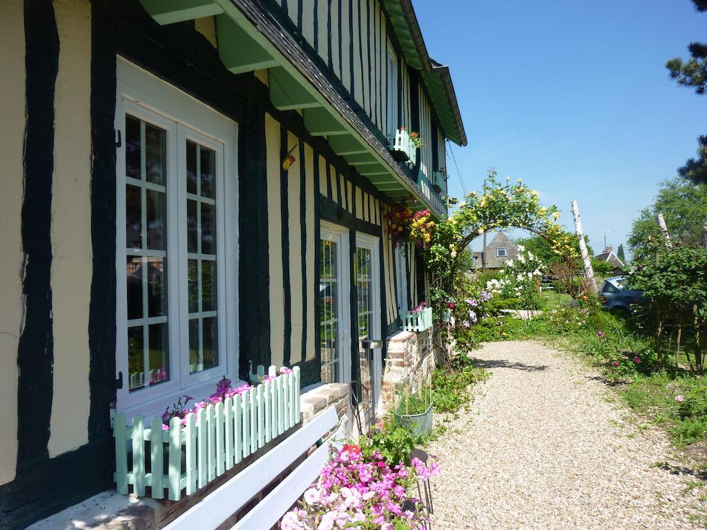 Chambre D'Hotes Au Fil De L'Eau Jumieges Ngoại thất bức ảnh